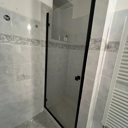 Picabon Quiet With Ac & Balcony *