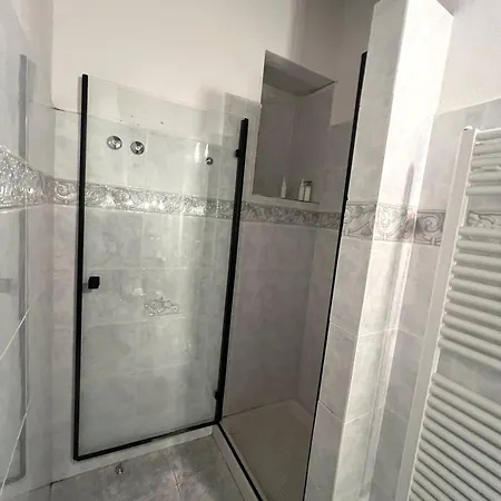 Picabon Quiet With Ac & Balcony