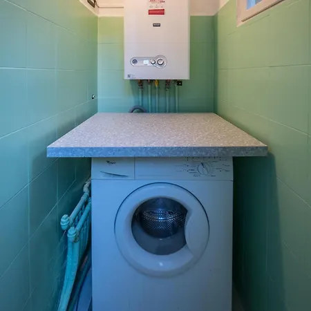 Picabon Quiet With Ac & Balcony Apartman *