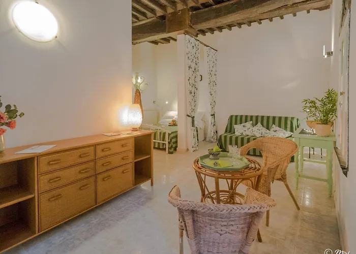 Lägenhet Picabon Quiet With Ac & Balcony