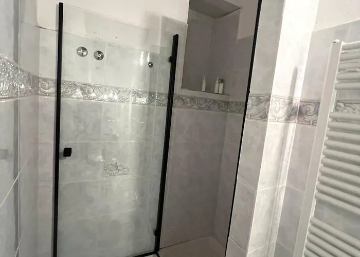 Picabon Quiet With Ac & Balcony